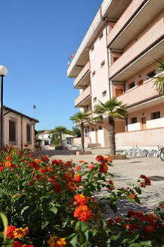 Aparthotel Costa Paradiso Lido Adriano